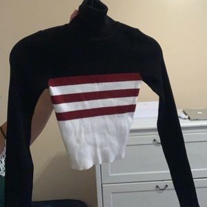 FashionNova Turtle neck sweater size S